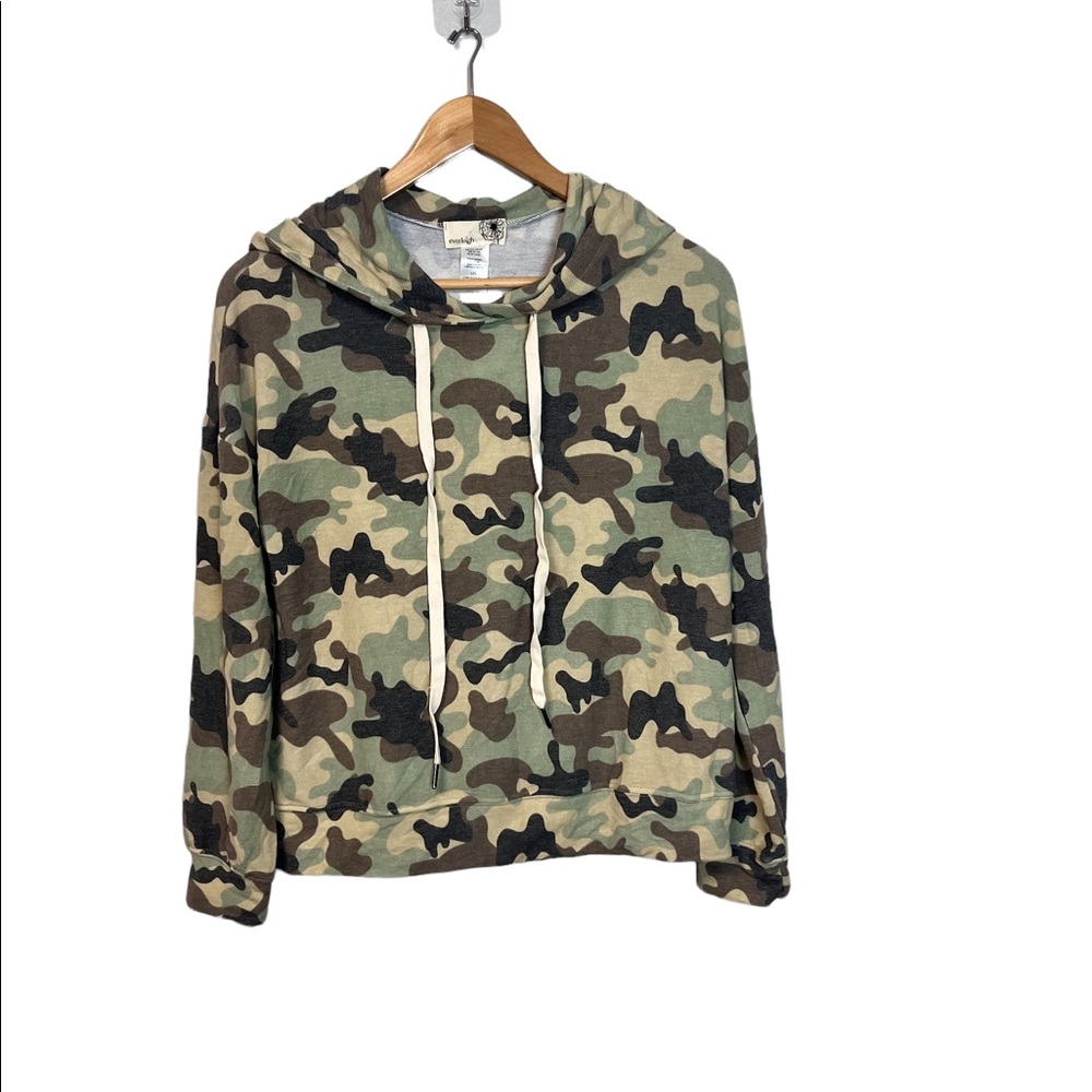Everleigh Green Camo Hoodie Pullover Size Large NEW